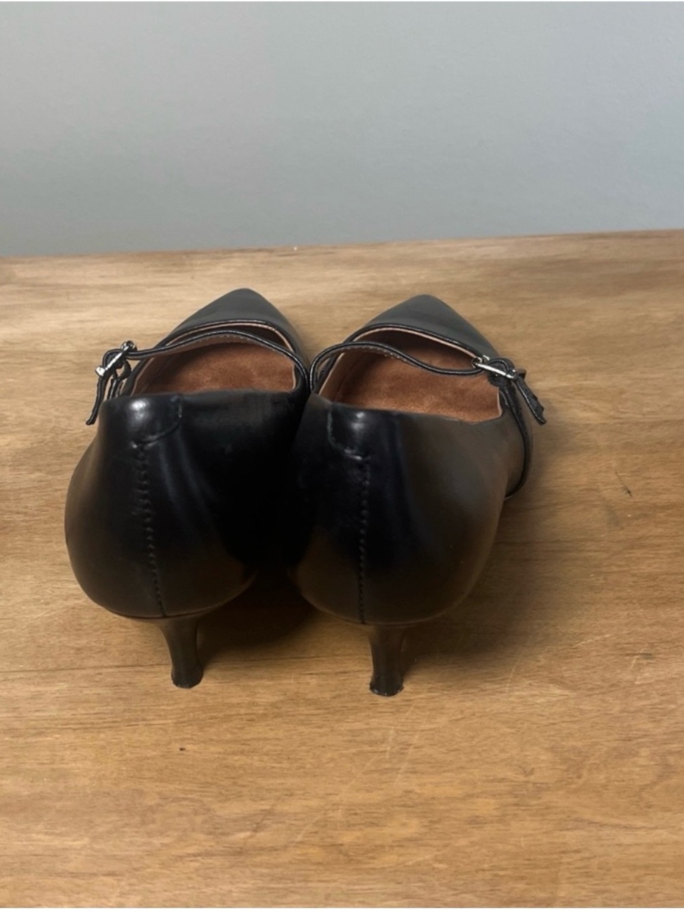 Vionic Chic Women’s Black Mary Jane Kitten Heel 7.5